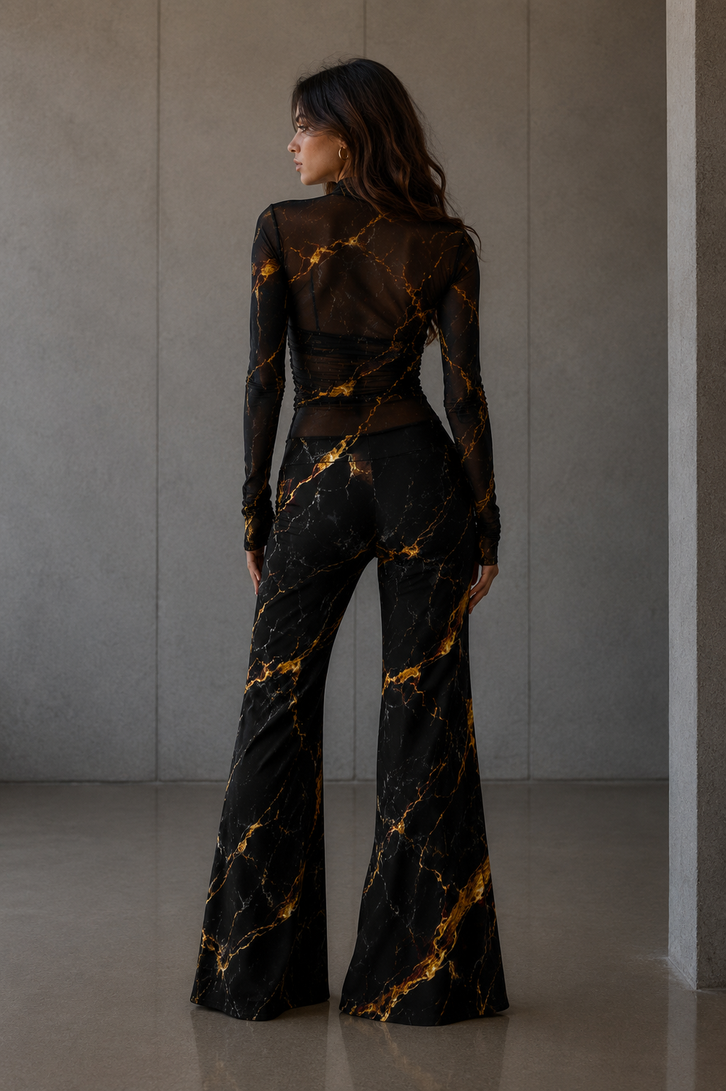 GOLD MARBLE MESH T-SHIRT
