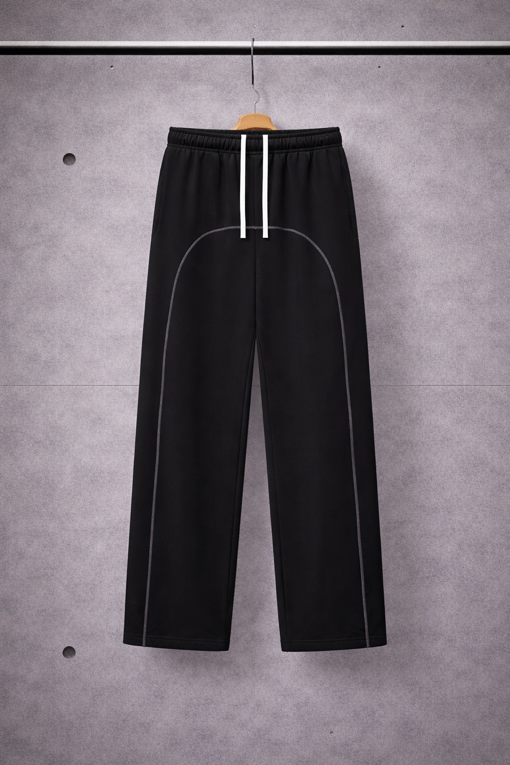 CONTRAST-STITCHED SWEATPANTS