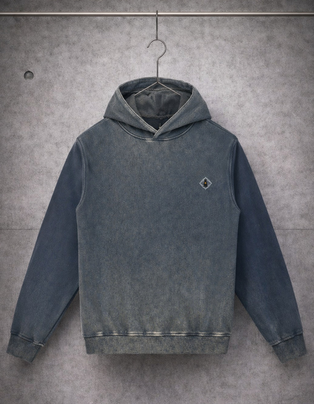 BALANCE VINTAGE WASH HOODIE