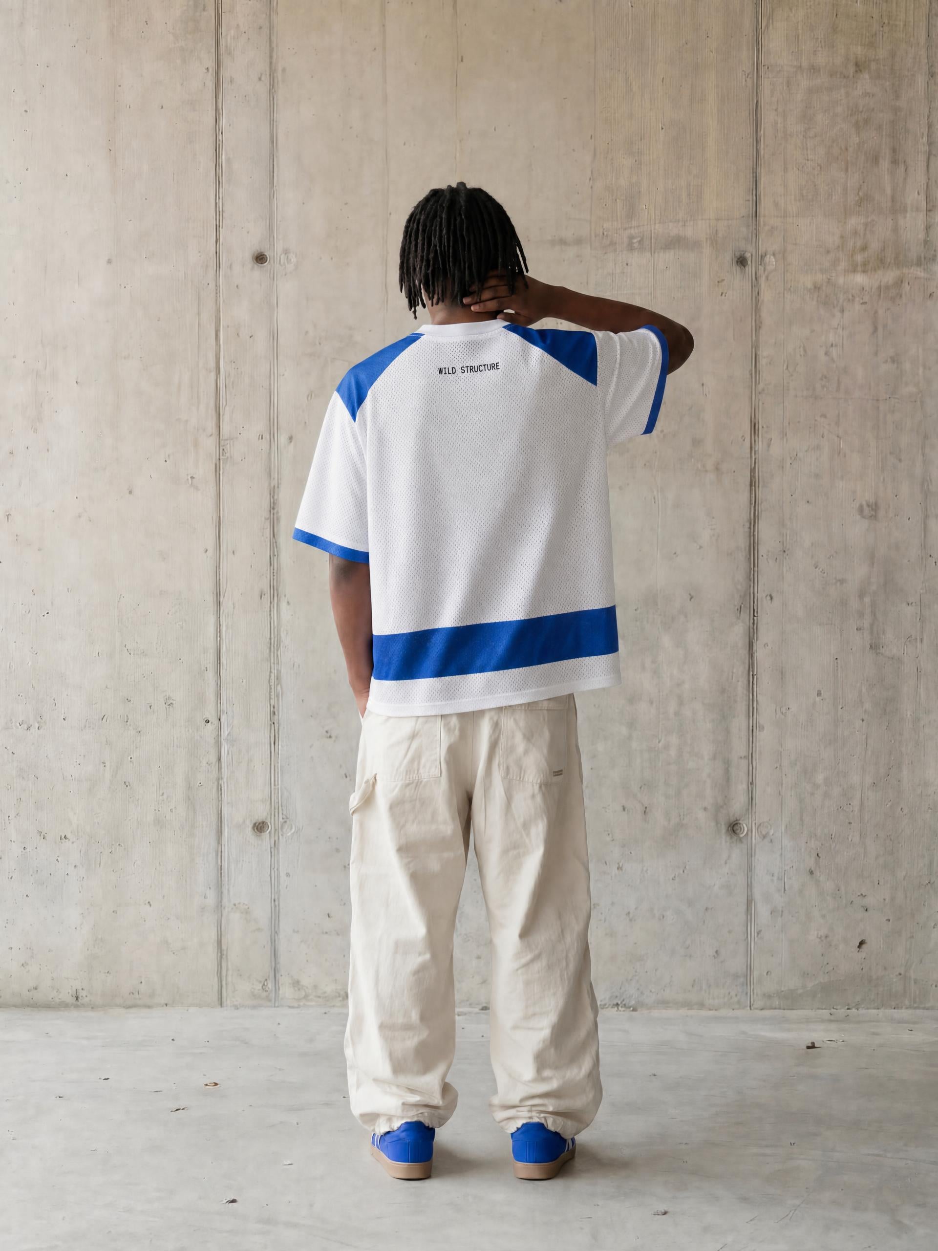 ROSES BOXY T-SHIRT— Unisex Oversized